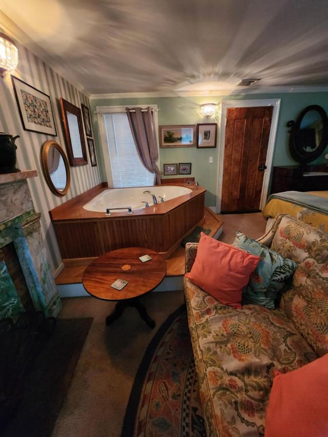 House Of 1833 Bed And Breakfast Mystic Luaran gambar